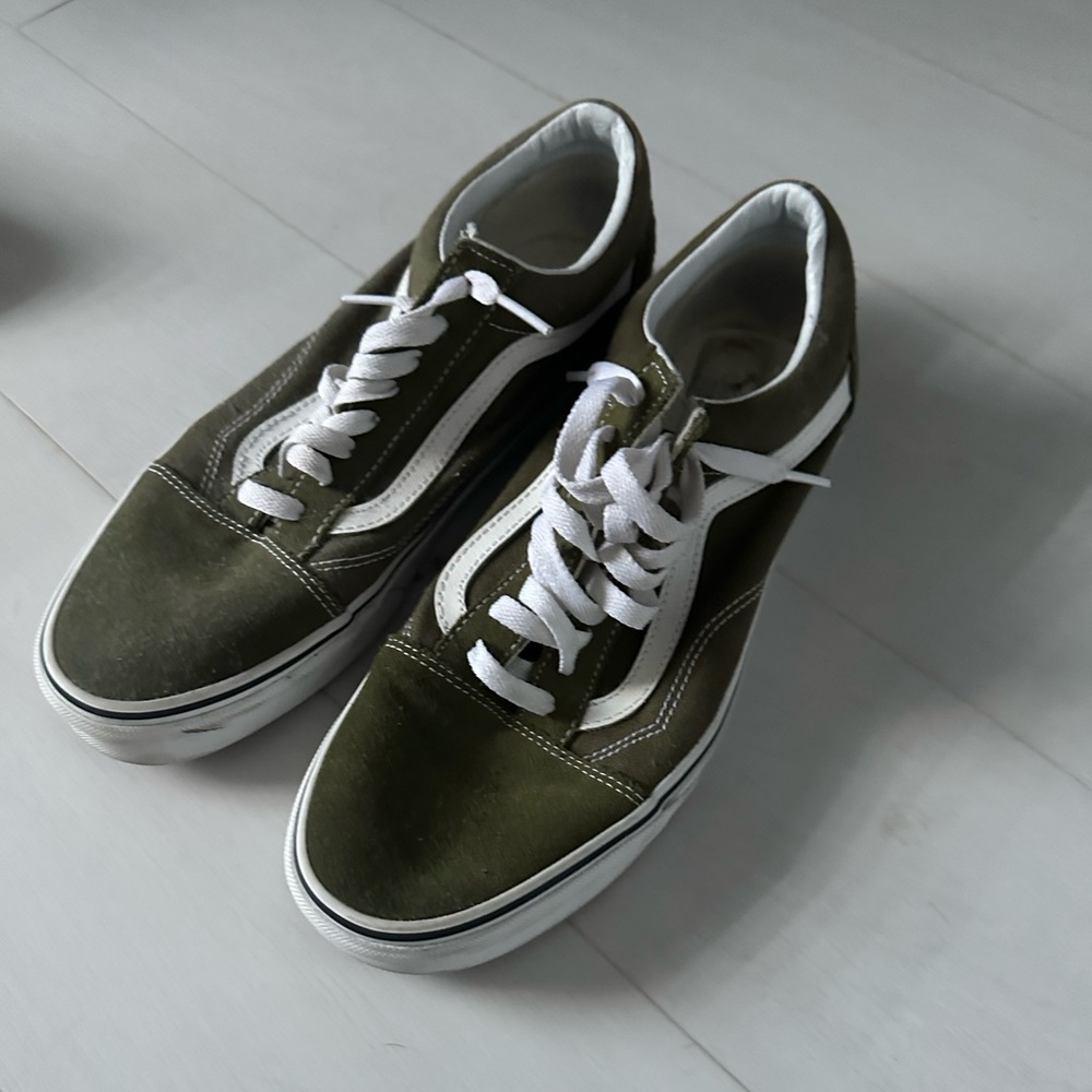 VANS OLD SKOOL SIZE 9